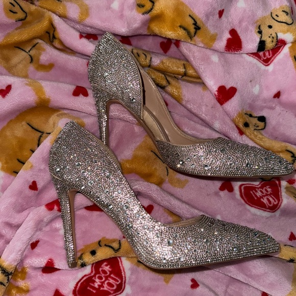 Diamond Stiletto - Picture 2 of 5